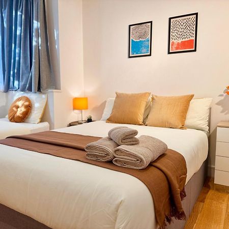 En-Suites With Free Parking 30Min To Central Londra Exterior foto