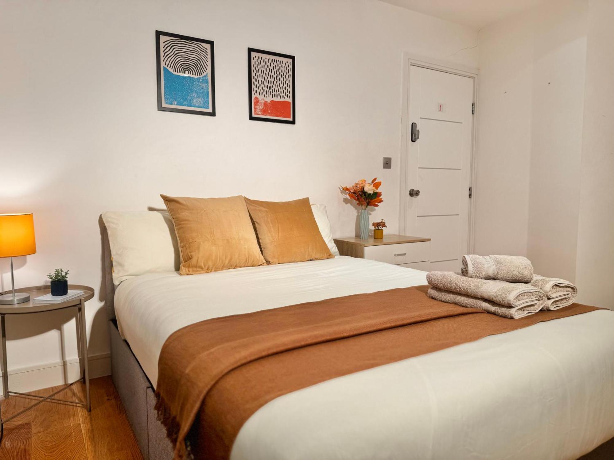 En-Suites With Free Parking 30Min To Central Londra Exterior foto